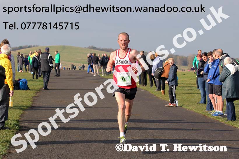 Seniors Heaton Harriers Memorial Road Race. Photo: David T. Hewitson/Sports for All Pics